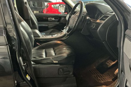 Land Rover Range Rover Sport 3.0 SD V6 HSE SUV 5dr Diesel Auto 4WD Euro 5 (255 bhp) 8