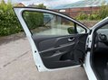 Renault Clio 0.9 Clio Iconic TCe 5dr 9