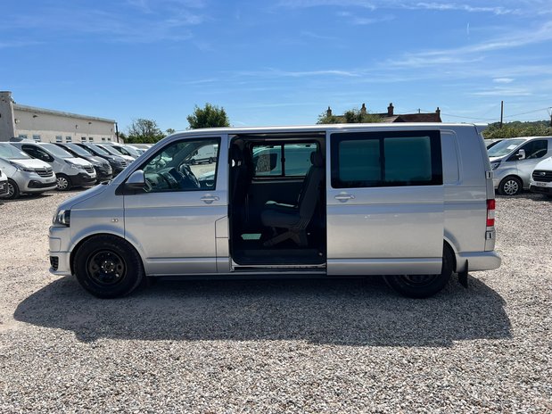 Volkswagen Transporter Crew Cab AUTO SWB L1H1 Low Roof T32 Highline Air Con NO VAT 25