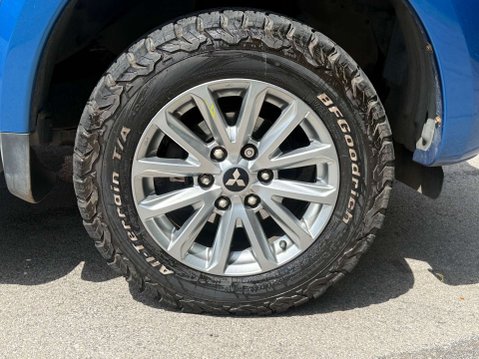 Mitsubishi L200 2.4 L200 Barbarian DI-D Auto 4WD 49