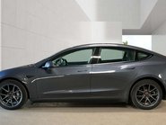 Tesla Model 3 Model 3 Long Range AWD 4WD 4dr 19
