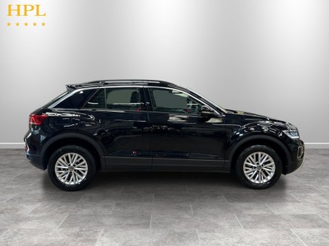 Volkswagen T-Roc 1.0 TSI Life SUV 5dr Petrol Manual Euro 6 (s/s) (110 ps) Air Con - Bluetoot 8
