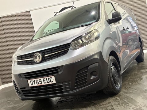 Vauxhall Vivaro 1.5 Turbo D 2900 Edition L2 H1 Euro 6 (s/s) 5dr 9