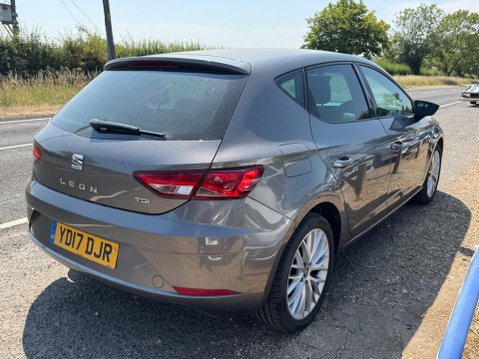 SEAT Leon 1.6 TDI SE Dynamic Technology Euro 6 (s/s) 5dr 3