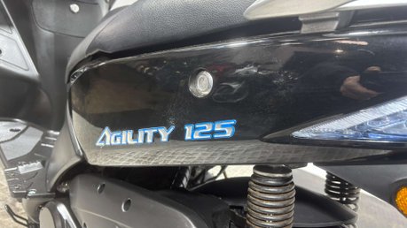 Kymco Agility City 125 2019 12K NEW MOT SERVICED RIDES WELL 125CC LEARNER SCOOTER 7