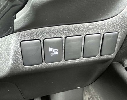 Mitsubishi Outlander 2.4 Outlander Dynamic PHEV CVT 4WD 5dr 68