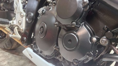 Suzuki GSR750 2011 ONLY 24K SPORTS EXHAUST LONG MOT NAKED BIKE 36