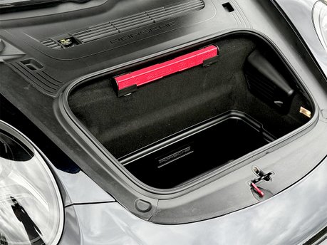 Porsche 911 CARRERA GTS PDK 74