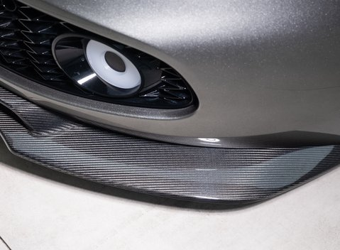 Aston Martin Vanquish ZAGATO 32