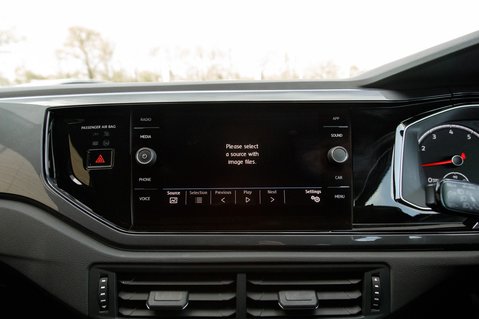 Volkswagen Polo R-LINE TSI DSG 26