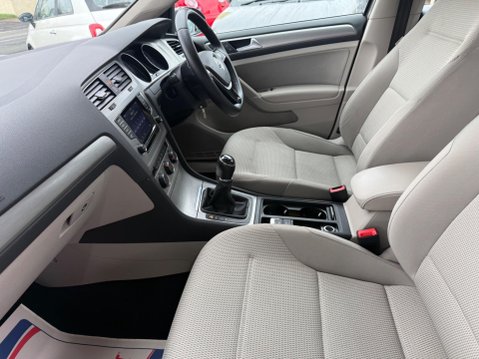 Volkswagen Golf 1.6 TDI BlueMotion Tech Match Euro 5 (s/s) 5dr 39