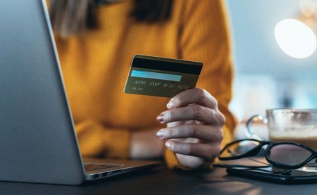 What is a car balloon payment and how does it work?