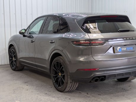 Porsche Cayenne 3.0 Cayenne V6 Auto 4WD 5dr 32