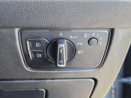 Volkswagen Passat 2.0 TDI BlueMotion Tech GT Saloon 4dr Diesel DSG Euro 6 (s/s) (150 ps) 29