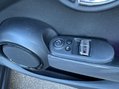 Mini Hatch 1.5 Cooper Euro 6 (s/s) 3dr 37
