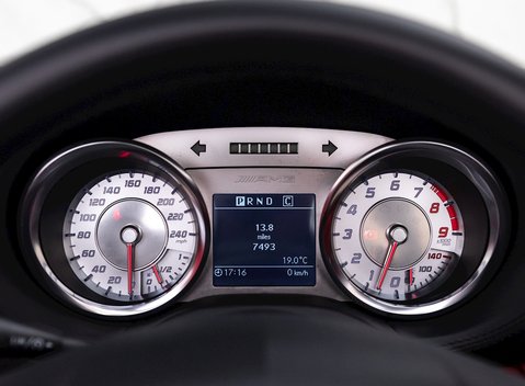 Mercedes-Benz SLS AMG Roadster 16