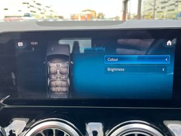 Mercedes-Benz B Class 2.0 B 200 AMG Line Edition Premium D Auto 5dr 39