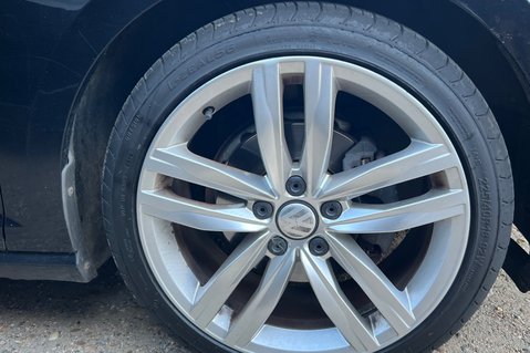 Volkswagen Golf GT EDITION TSI ACT BMT -£20 ROAD TAX - PANORAMIC SUNROOF 15