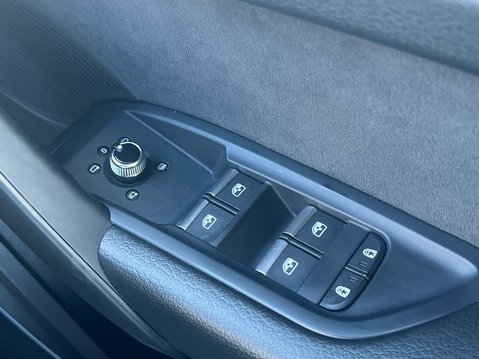 Audi Q5 TFSI QUATTRO S LINE BLACK EDITION 35