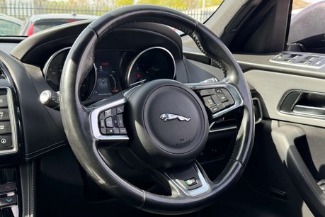 Jaguar F-Pace 3.0 F-PACE V6 S AWD D Auto 4WD 5dr 16