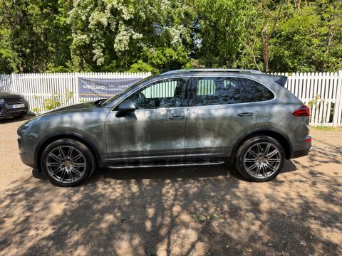 Porsche Cayenne D V6 TIPTRONIC S 8