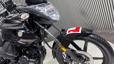 Yamaha YS125 2018 68 PLATE LONG MOT SERVICED ONLY 8K IDEAL LEARNER BIKE 125CC 20