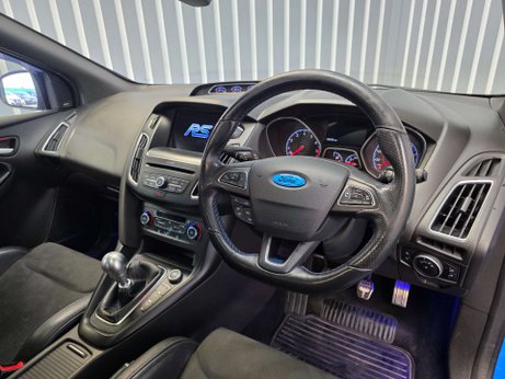 Ford Focus 2.3T EcoBoost RS Hatchback 5dr Petrol Manual AWD Euro 6 (s/s) (350 ps) 34