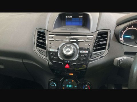 Ford Fiesta 1.0 Fiesta Titanium 5dr 17