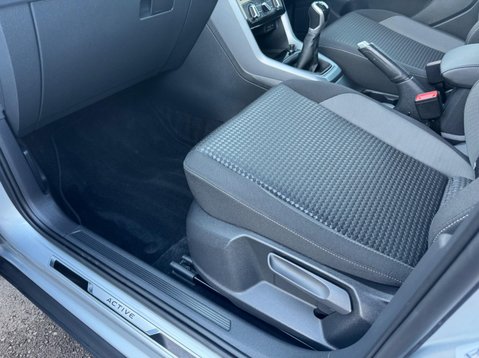 Volkswagen T-Cross ACTIVE TSI 29