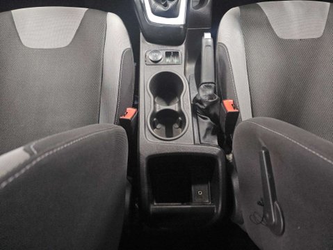 Ford Focus 1.6 Focus Zetec 105 5dr 30