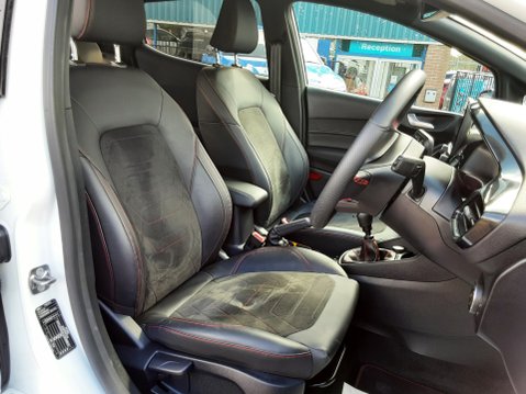 Ford Fiesta ST-LINE X 11