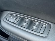 Renault Megane ICONIC E-TECH 40