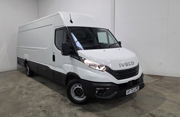 Iveco Daily Daily 35C14 Diesel 2.3 High Roof Business Van 4100L WB Hi-Matic