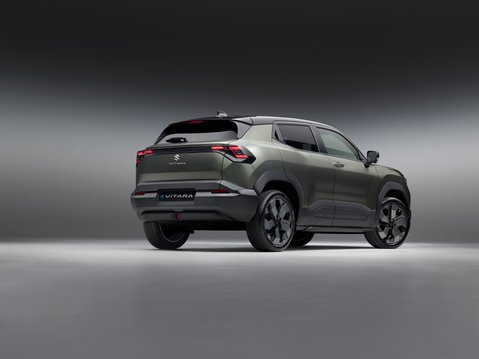 NEW eVitara 3