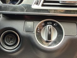 Mercedes-Benz E Class 2.1 E220 SE CDi Auto 5dr 50