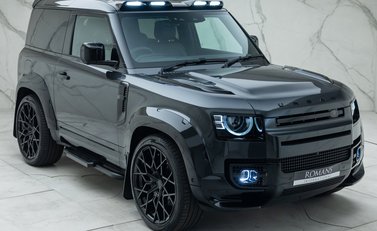 Land Rover Defender 90 V8 P525 URBAN 11