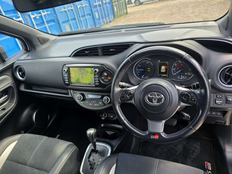 Toyota Yaris 1.5 VVT-h GR SPORT Hatchback 5dr Petrol Hybrid E-CVT Euro 6 (s/s) (100 ps) 46