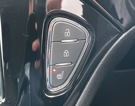 Vauxhall Corsa 1.4 Corsa Griffin 3dr 36