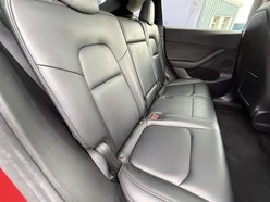 Tesla Model Y (Dual Motor) Long Range SUV 5dr Electric Auto 4WDE (384 bhp) 26