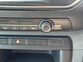 Vauxhall Vivaro AUTO LWB [SOLD SM] L2H1 Low Roof 3100 Dynamic Air Con SELECT 31