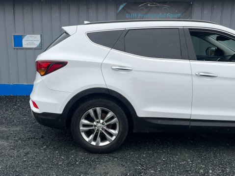 Hyundai SANTA FE 2.2 CRDi Blue Drive Premium 4WD Euro 6 (s/s) 5dr 21