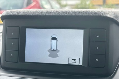 Ford Tourneo Connect 1.5 EcoBlue Titanium MPV 5dr Diesel Manual Euro 6 (s/s) (120 ps) 37