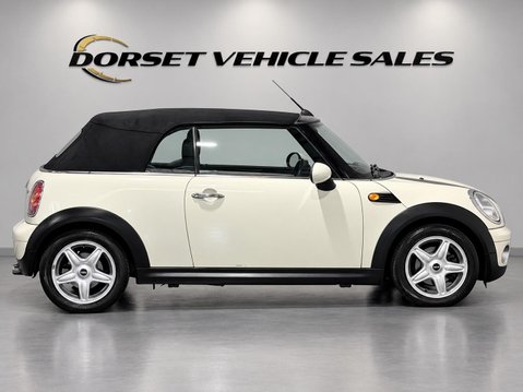 Mini Convertible 1.6 Cooper Euro 5 2dr 14