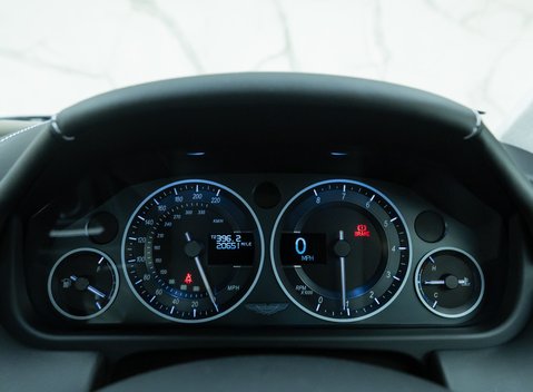 Aston Martin DBS V12 19