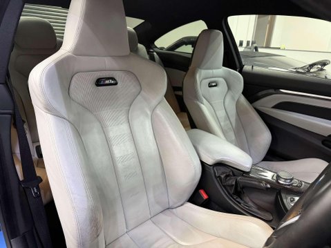 BMW M4 3.0 BiTurbo Coupe 2dr Petrol DCT Euro 6 (s/s) (431 ps) 6