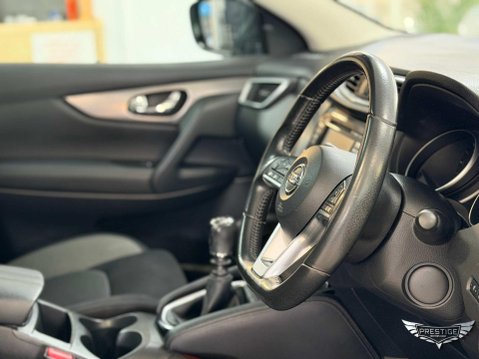 Nissan Qashqai 1.5 dCi N-Connecta Euro 6 (s/s) 5dr 50