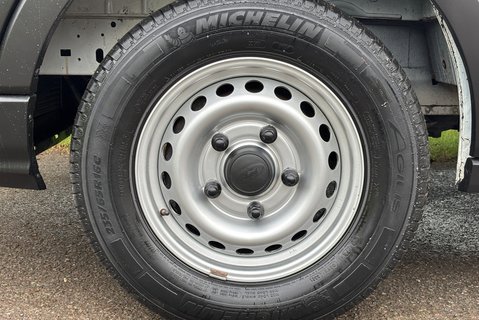 Ford Transit 350 Srw L4 130 ps Luton with Tail Lift 30