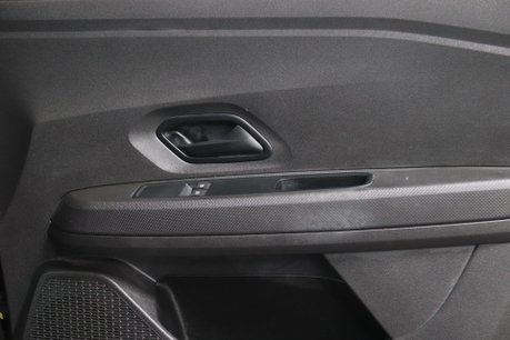 Dacia Sandero ESSENTIAL SCE 36