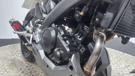 Yamaha MT-125 MT 125 2015 11K VERY CLEAN MOT SERVICED 15BHP 125CC NAKED 32