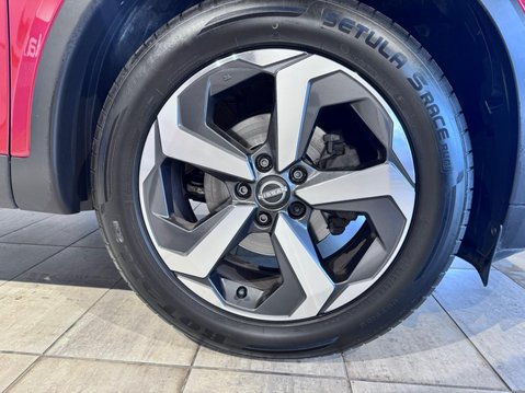 Nissan Qashqai 1.3 DIG-T MHEV N-Connecta XTRON Euro 6 (s/s) 5dr 35